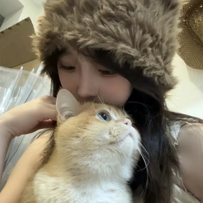 战火中的花蕾